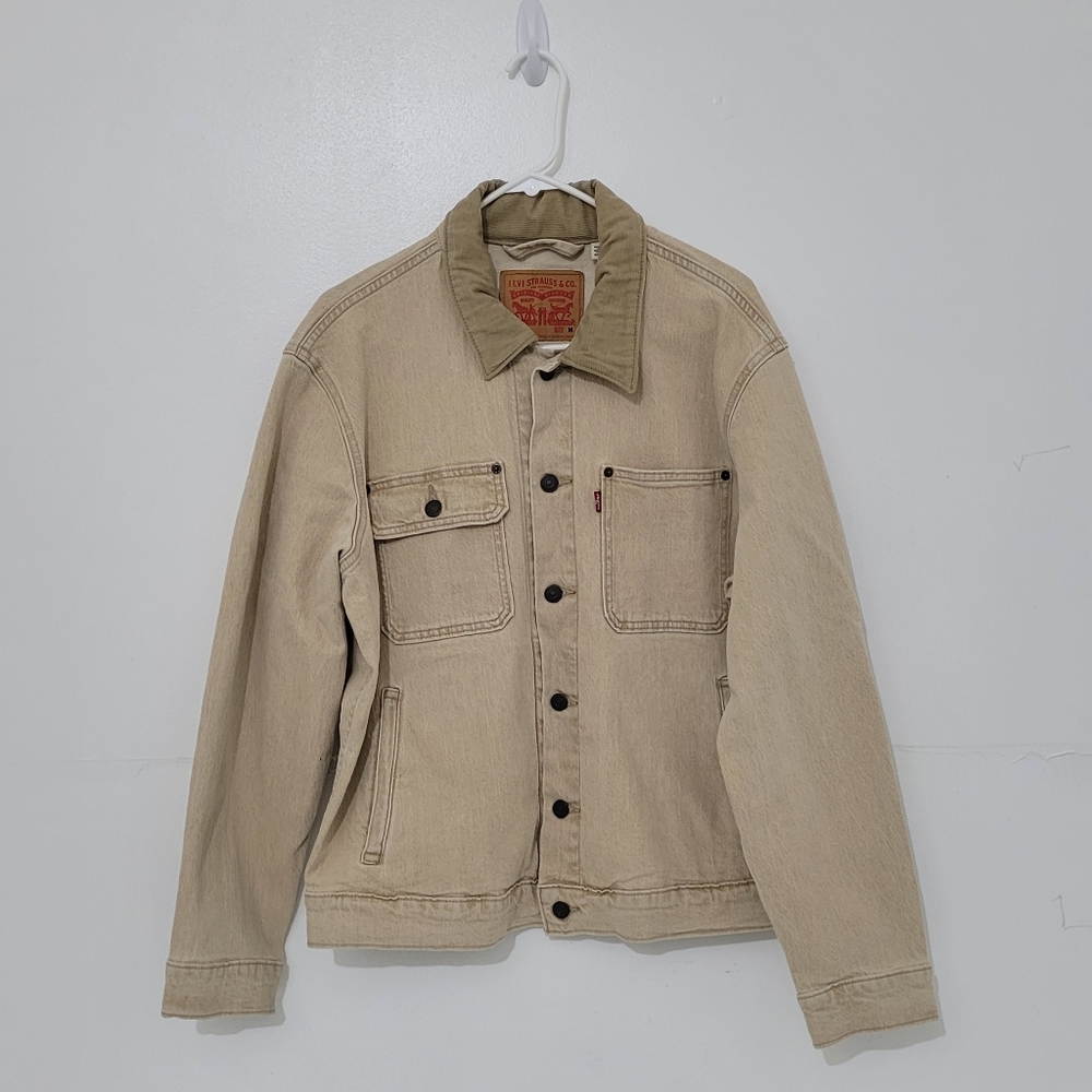 Levi's Men's Medium Light Brown Denim Stock Trucker Jacket!
